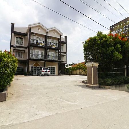 Hotel Graha Soeltan Sunggal Exterior photo