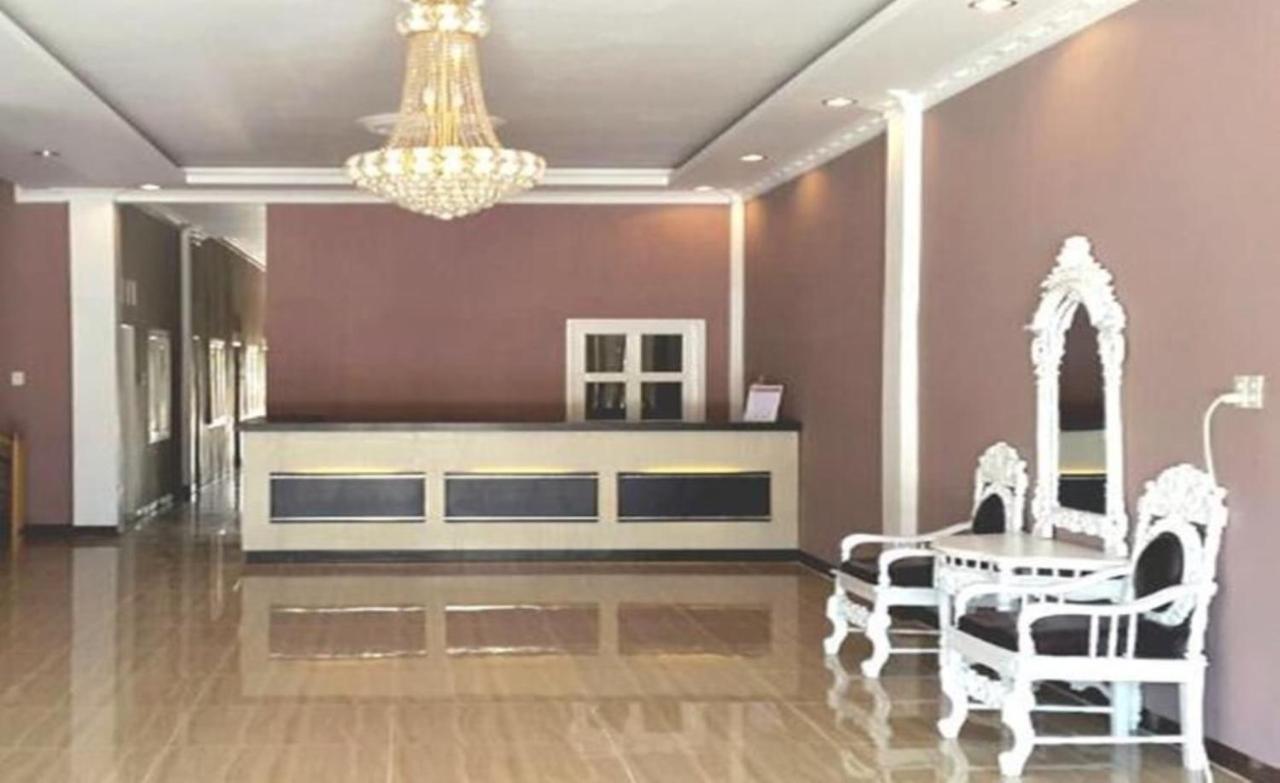 Hotel Graha Soeltan Sunggal Exterior photo
